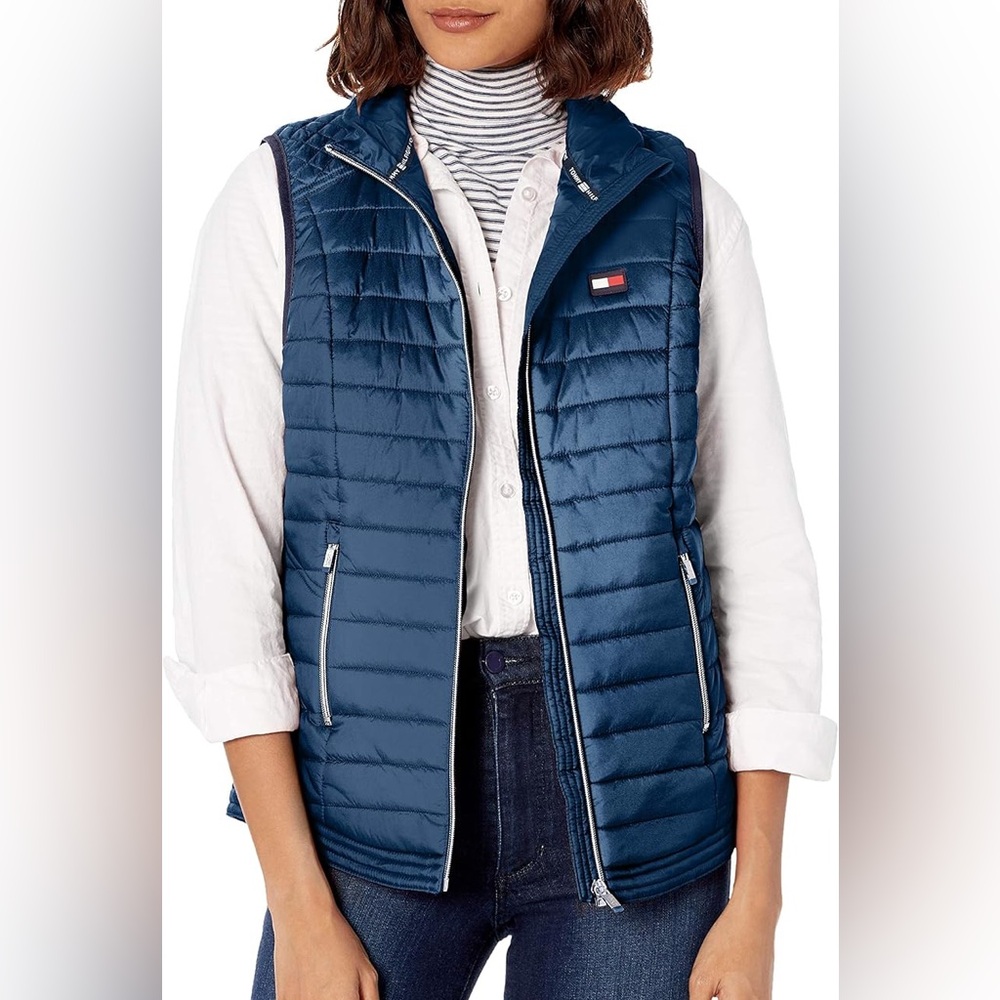 Tommy Hilfiger Women's New Quilted Navy Vest: size medium